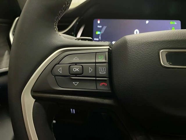 Used 2023 Jeep Grand Cherokee 4WD 4xe w/ Luxury Tech Group II image 69