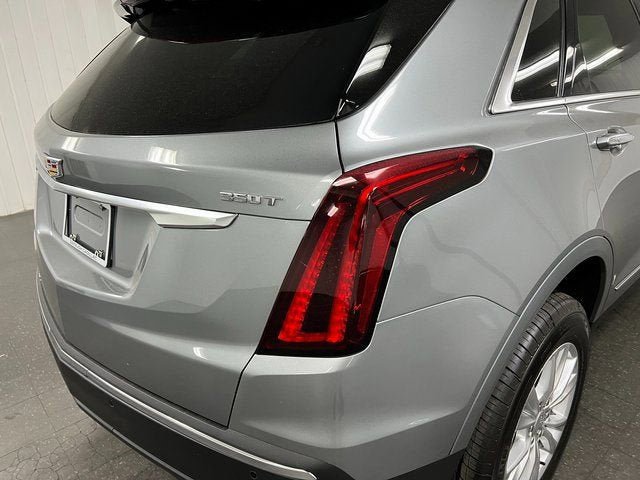 New 2025 Cadillac XT5 Luxury FWD image 11