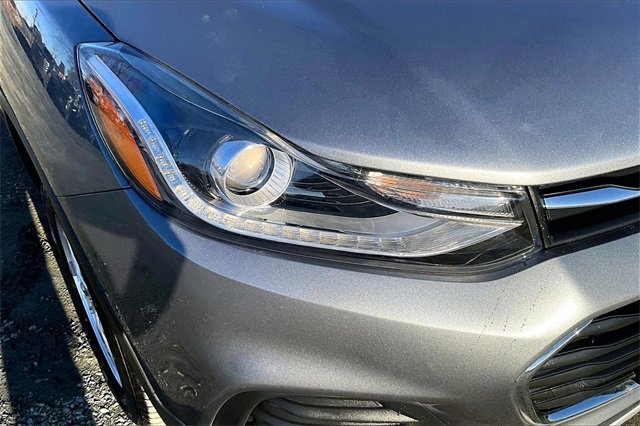 Used 2019 Chevrolet Trax LT w/ LT Convenience Package image 28