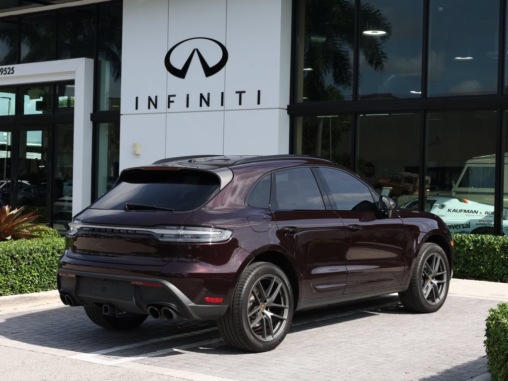 Used 2025 Porsche Macan Turbo AWD/4WD image 4