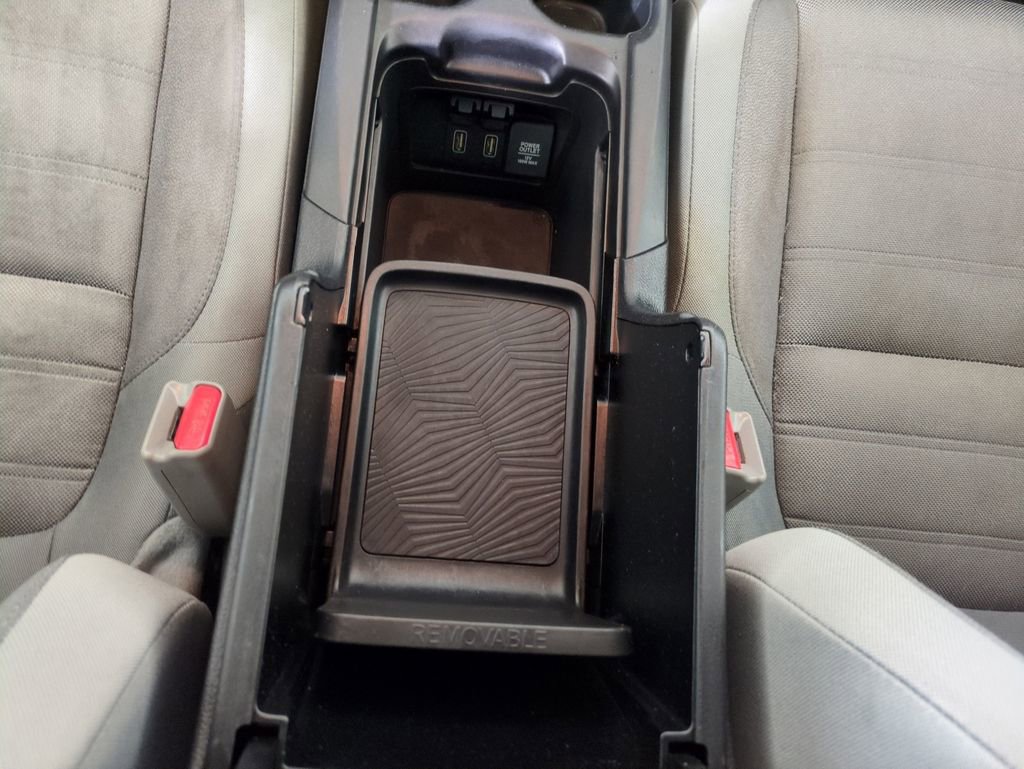 Used 2019 Honda CR-V EX image 25