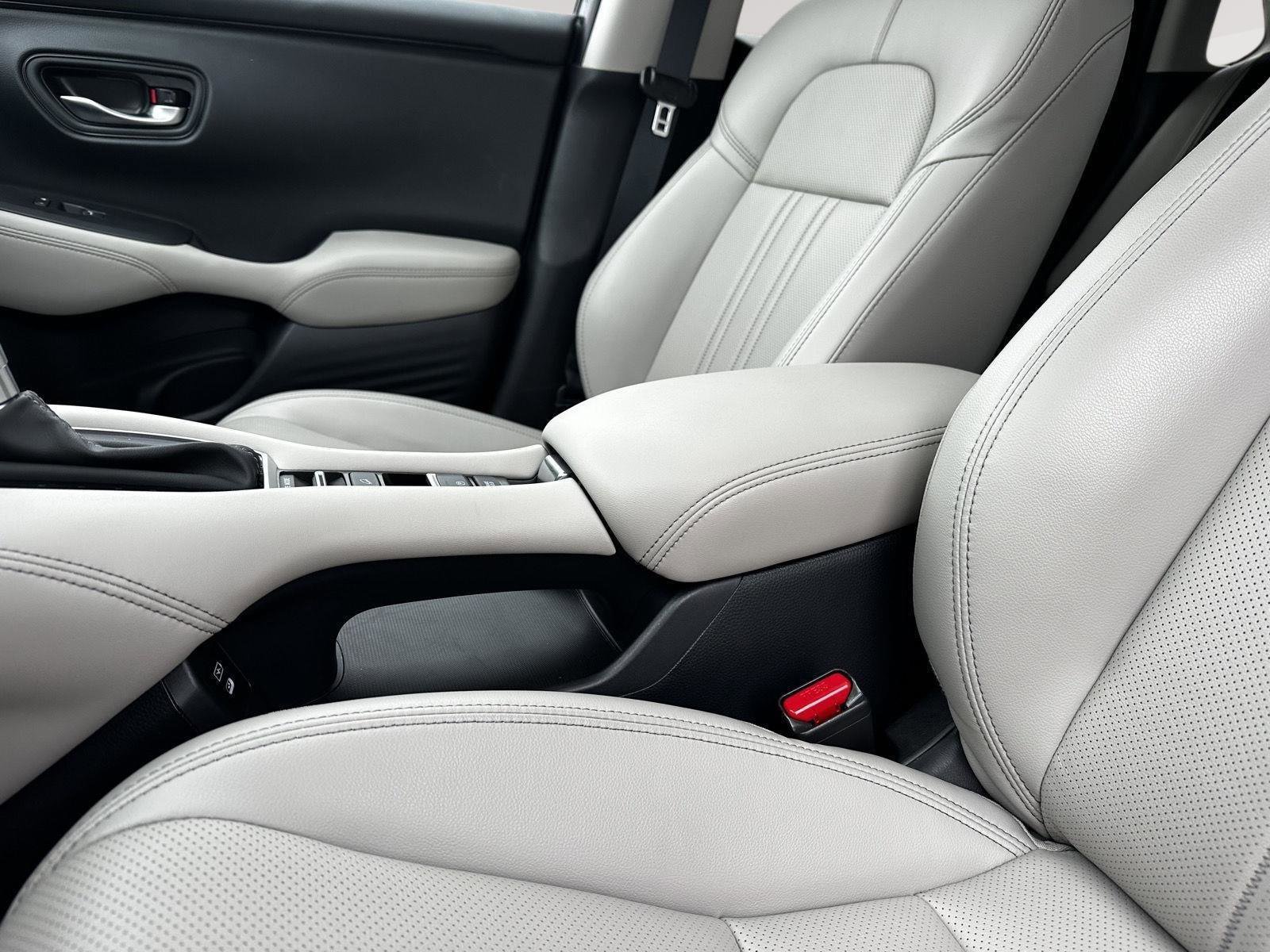 Used 2024 Honda HR-V EX-L image 18