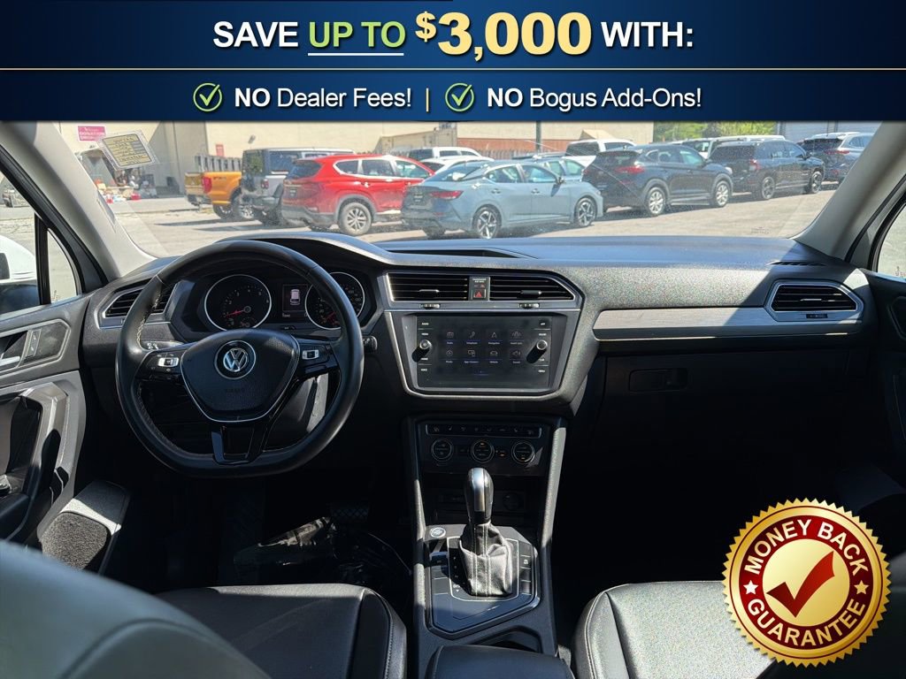 Used 2021 Volkswagen Tiguan SE w/ Panoramic Sunroof Package image 21