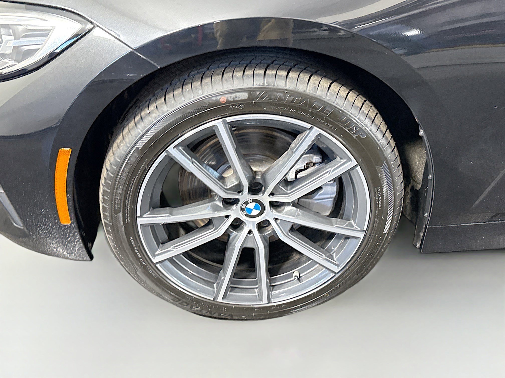 Used 2019 BMW 330i xDrive Sedan w/ Convenience Package image 38