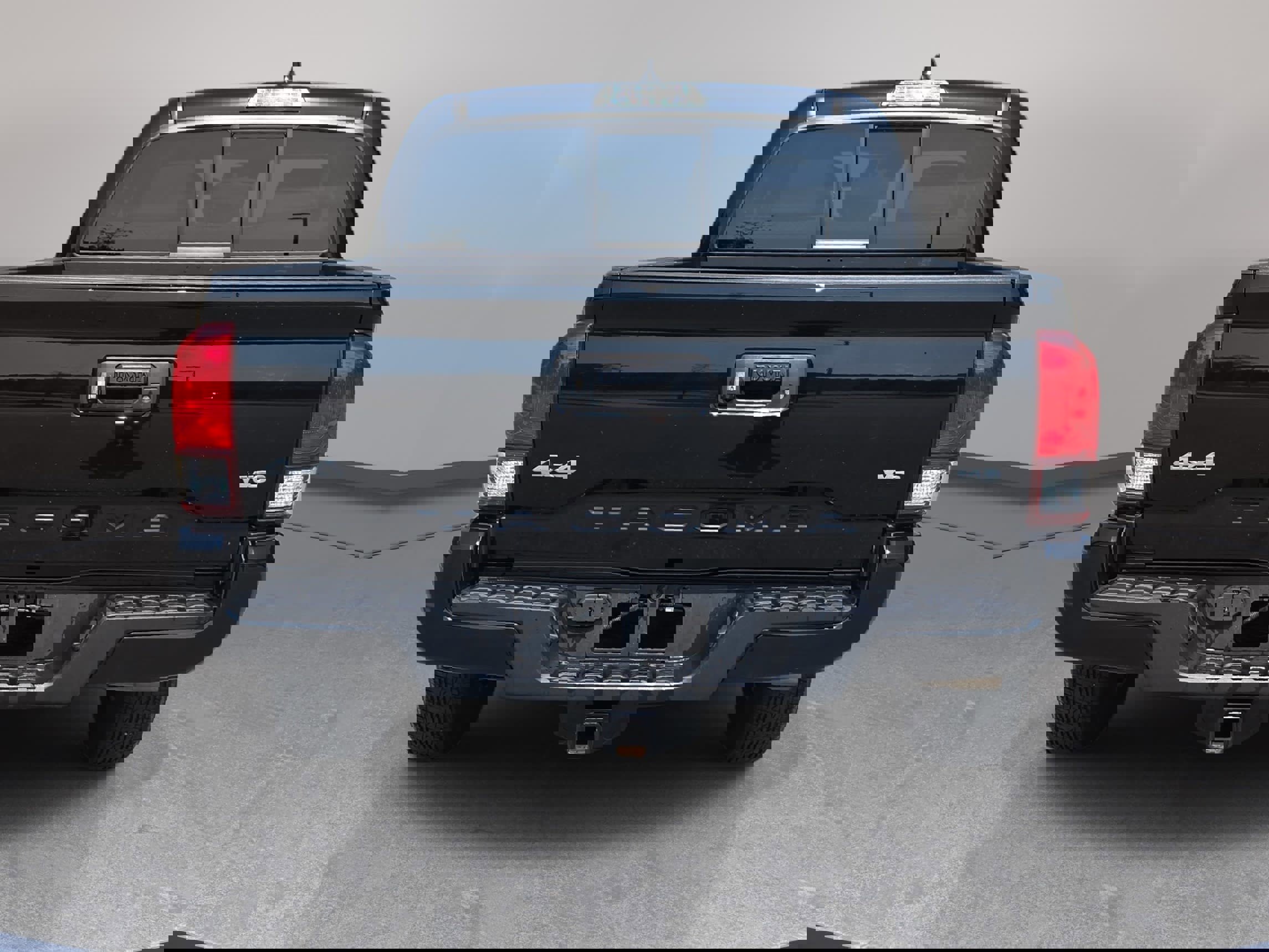 Used 2023 Toyota Tacoma SR image 6