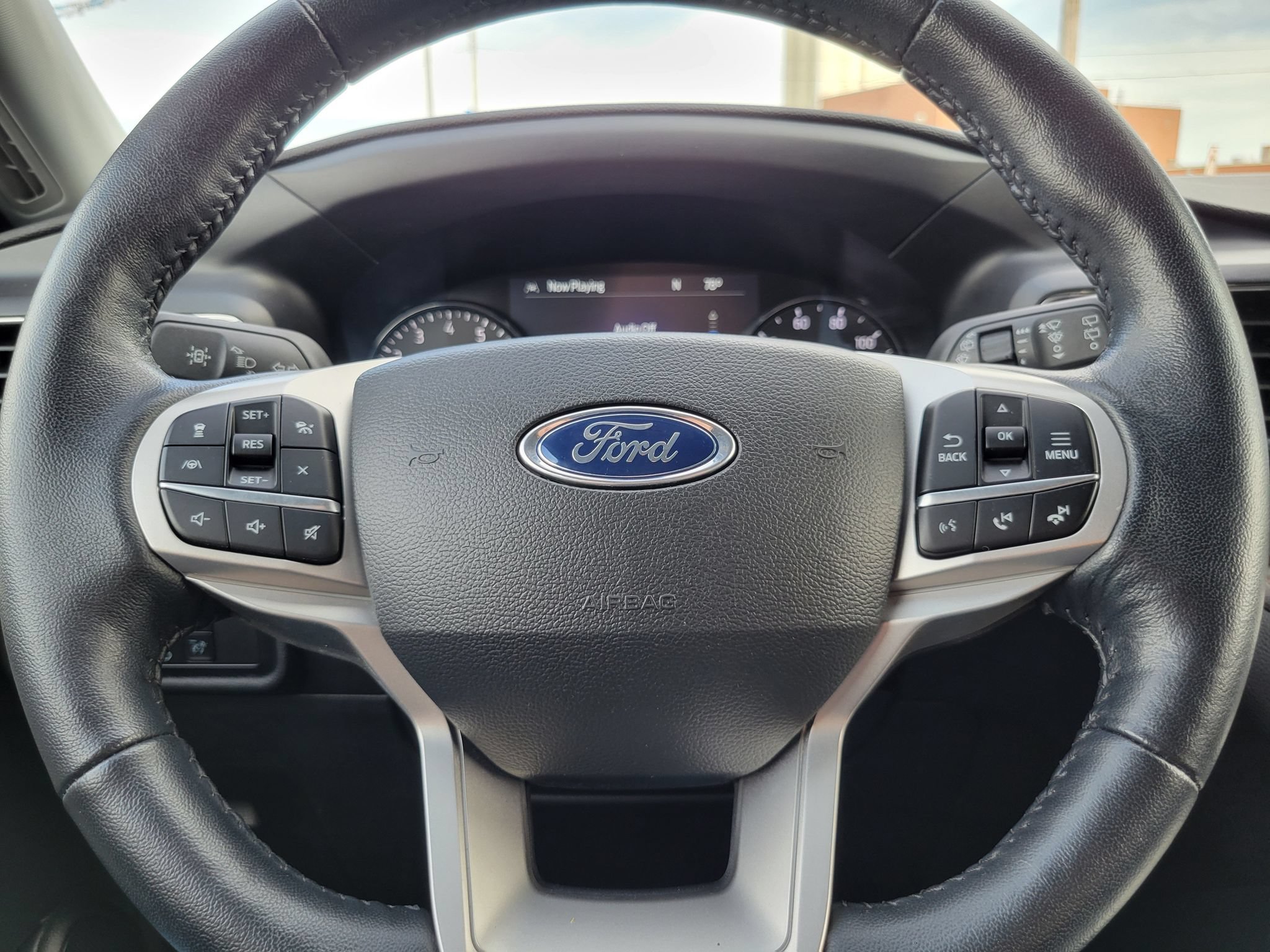 Certified 2023 Ford Explorer Limited w/ Limited Technology Package RWD image 12