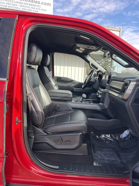 Used 2025 Ford F150 Lariat w/ Tow/Haul Package image 31