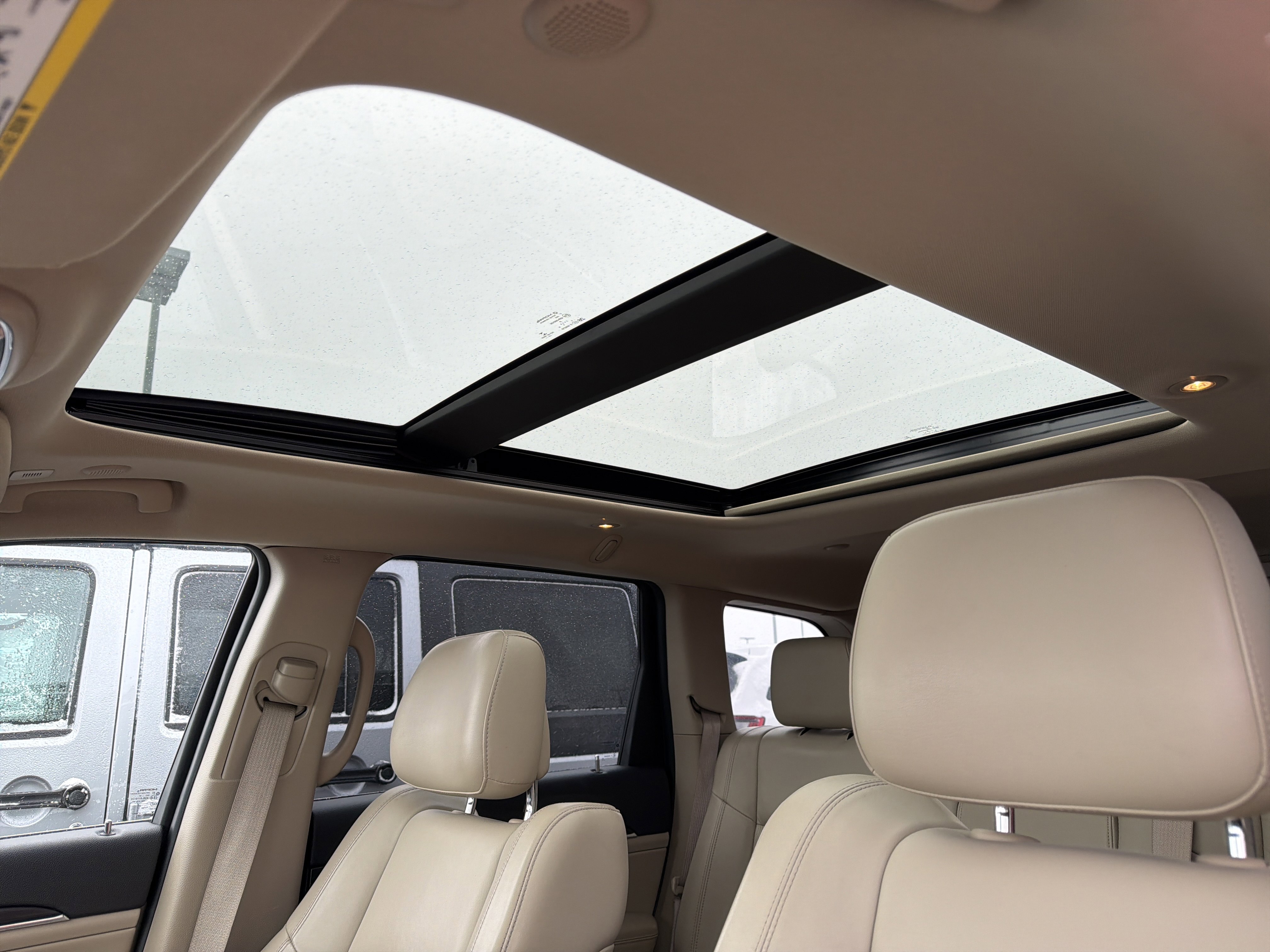 Used 2020 Jeep Grand Cherokee Limited w/ Luxury Group II image 5