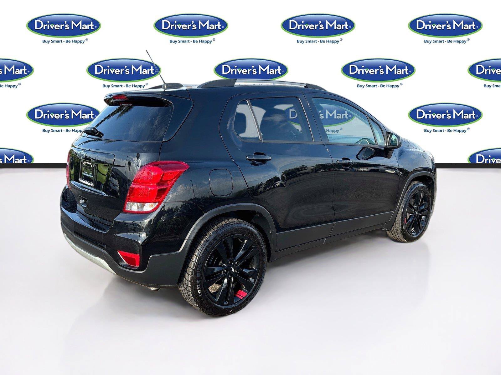 Used 2020 Chevrolet Trax LT w/ Redline Edition FWD image 7