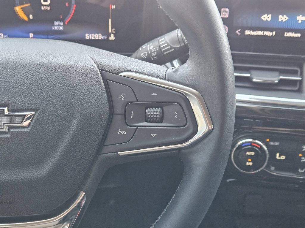 Used 2025 Chevrolet Trax ACTIV w/ Sunroof Package FWD image 29
