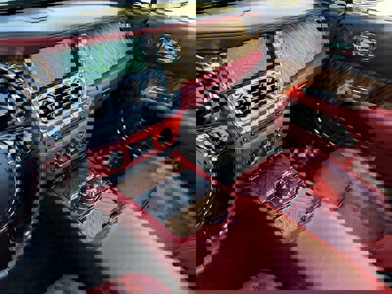 Used 2016 Rolls-Royce Dawn image 12