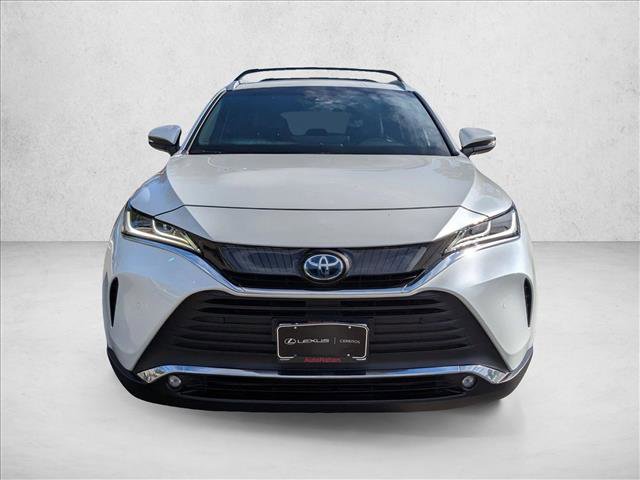 Used 2024 Toyota Venza XLE image 2