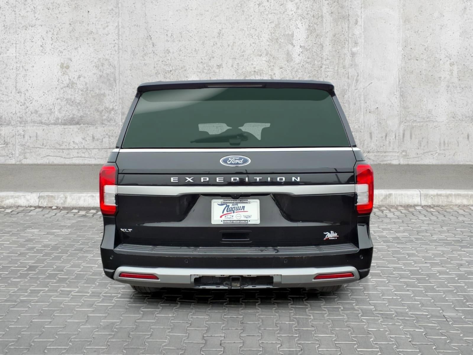 Used 2024 Ford Expedition XLT AWD/4WD image 11