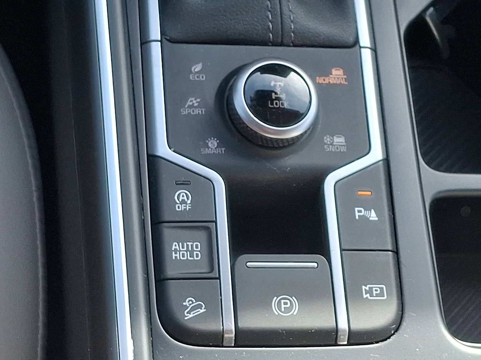 Certified 2025 Kia Sorento S image 26