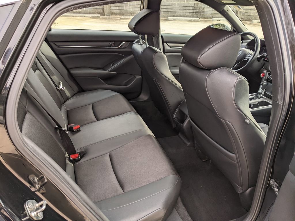 Used 2019 Honda Accord Sport image 27