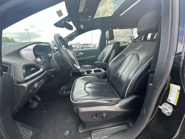 Used 2018 Chrysler Pacifica Limited w/ S Appearance Package FWD image 22