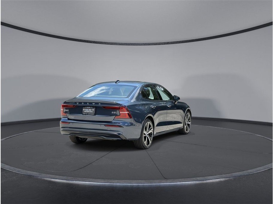 Used 2024 Volvo S60 B5 Core AWD/4WD image 13