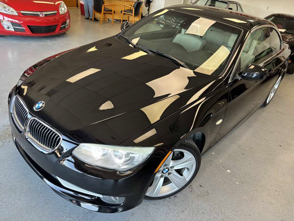 Used 2011 BMW 328i Convertible RWD image 6