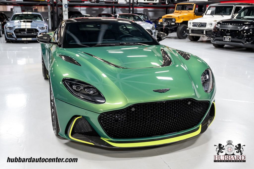 Used 2023 Aston Martin DBS Coupe image 11