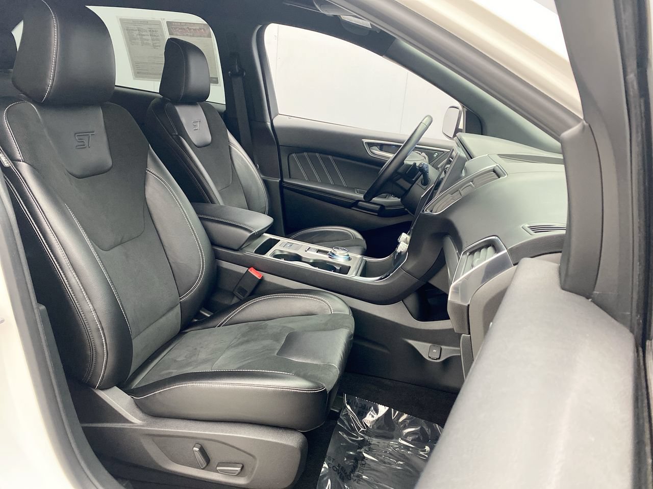 Used 2022 Ford Edge ST AWD/4WD image 22