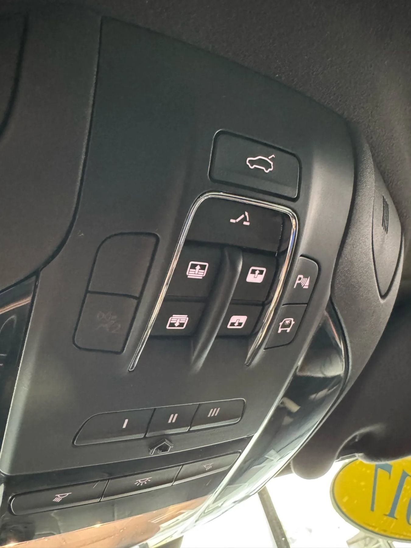 Used 2017 Maserati Levante w/ Sport Package image 38
