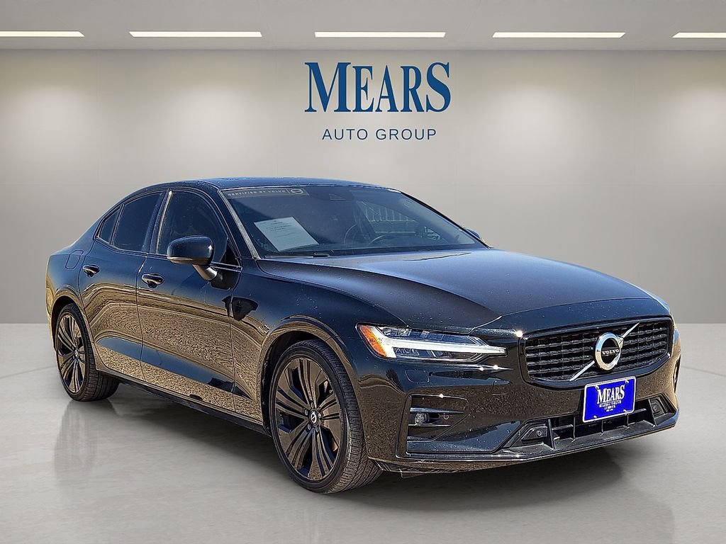 Used 2022 Volvo S60 B5 Momentum image 7