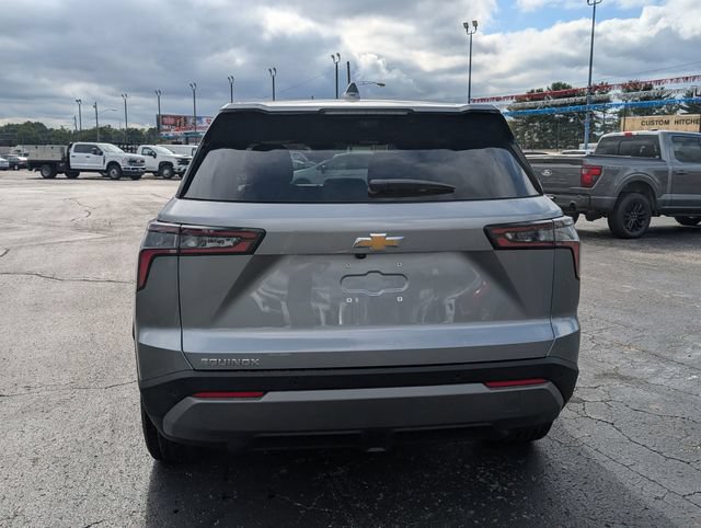 New 2027 Chevrolet Equinox LT w/ Convenience Package II FWD image 6