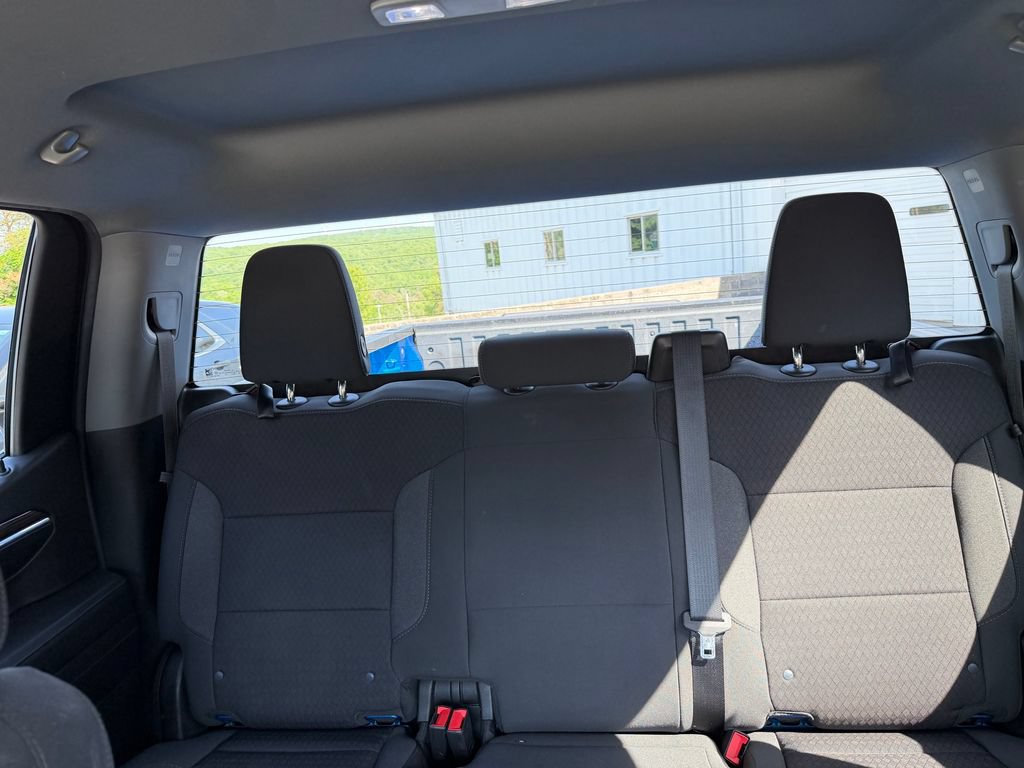 Used 2022 Chevrolet Silverado 1500 LT AWD/4WD image 21