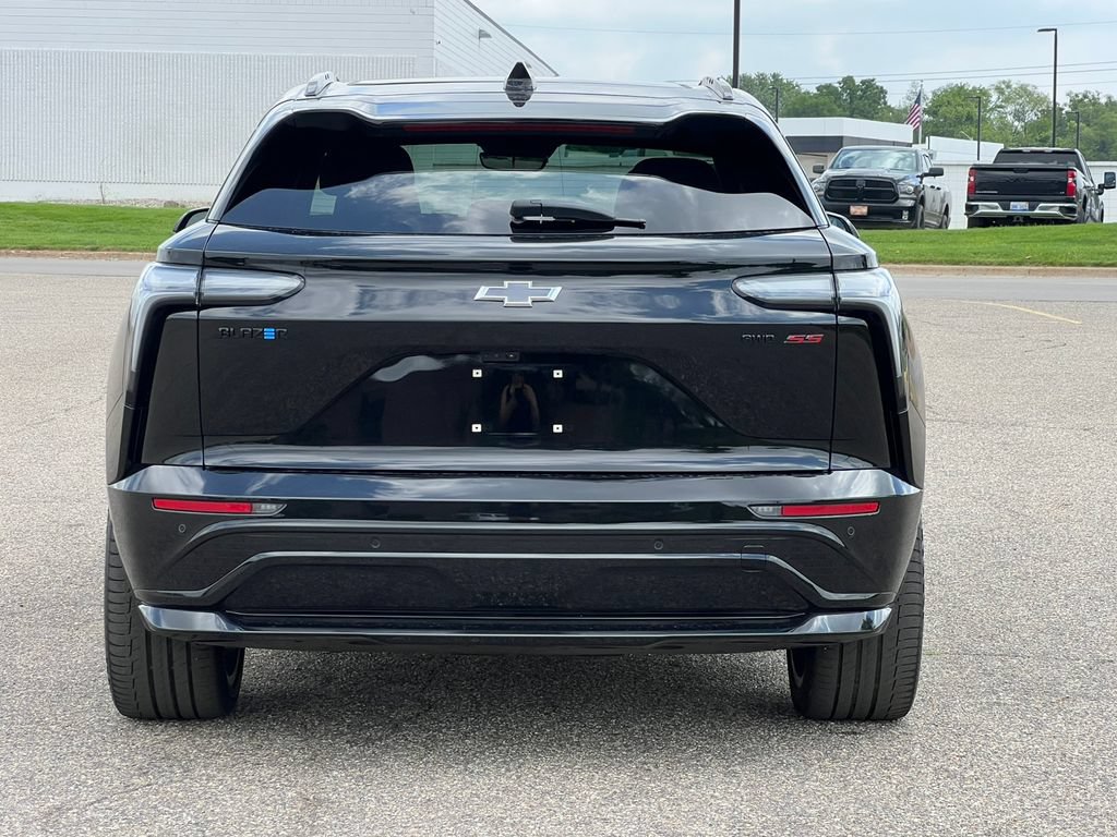 Used 2025 Chevrolet Blazer EV SS w/ Performance Package AWD/4WD image 46