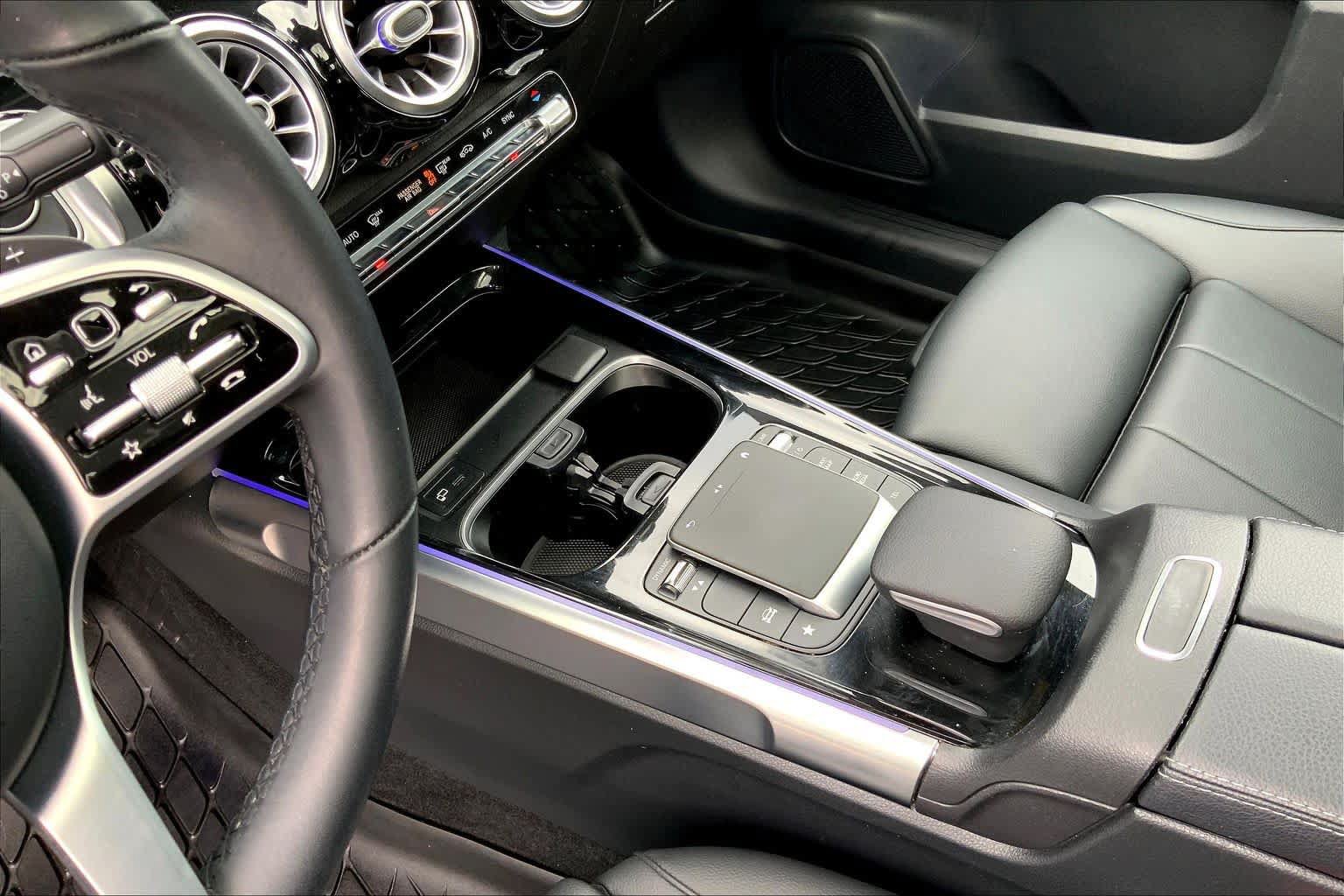 Certified 2021 Mercedes-Benz GLB 250 4MATIC image 17