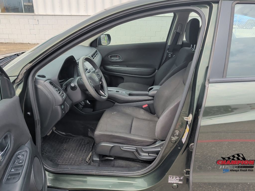 Used 2018 Honda HR-V LX image 11