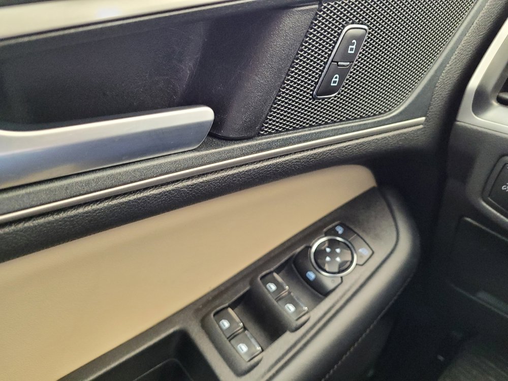 Used 2024 Ford Edge SEL image 27