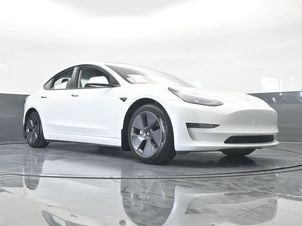 Used 2023 Tesla Model 3 Standard Range image 62
