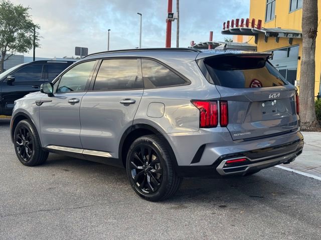 Certified 2023 Kia Sorento SX image 3