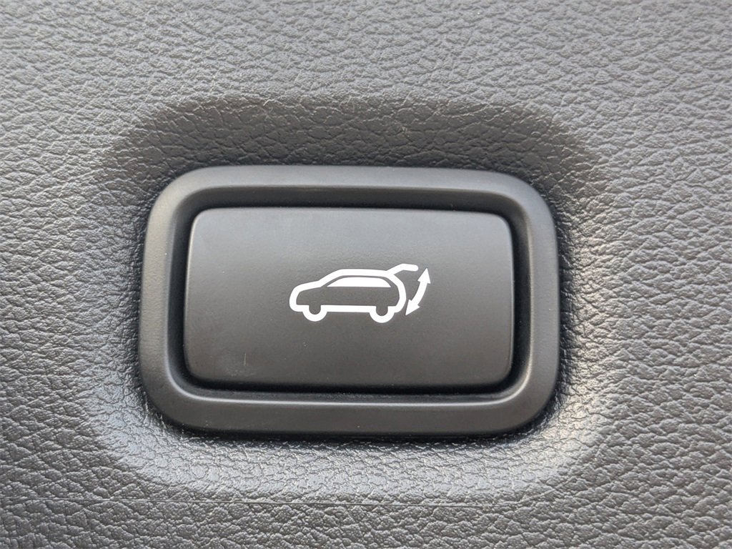 Used 2022 Hyundai Santa Fe Calligraphy image 16