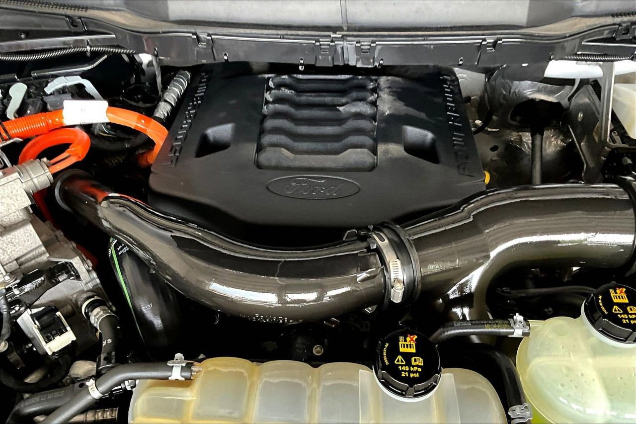 Used 2022 Ford F150 Limited image 32