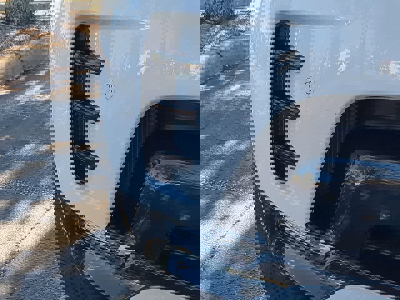 Used 2023 Land Rover Discovery HSE R-Dynamic image 11