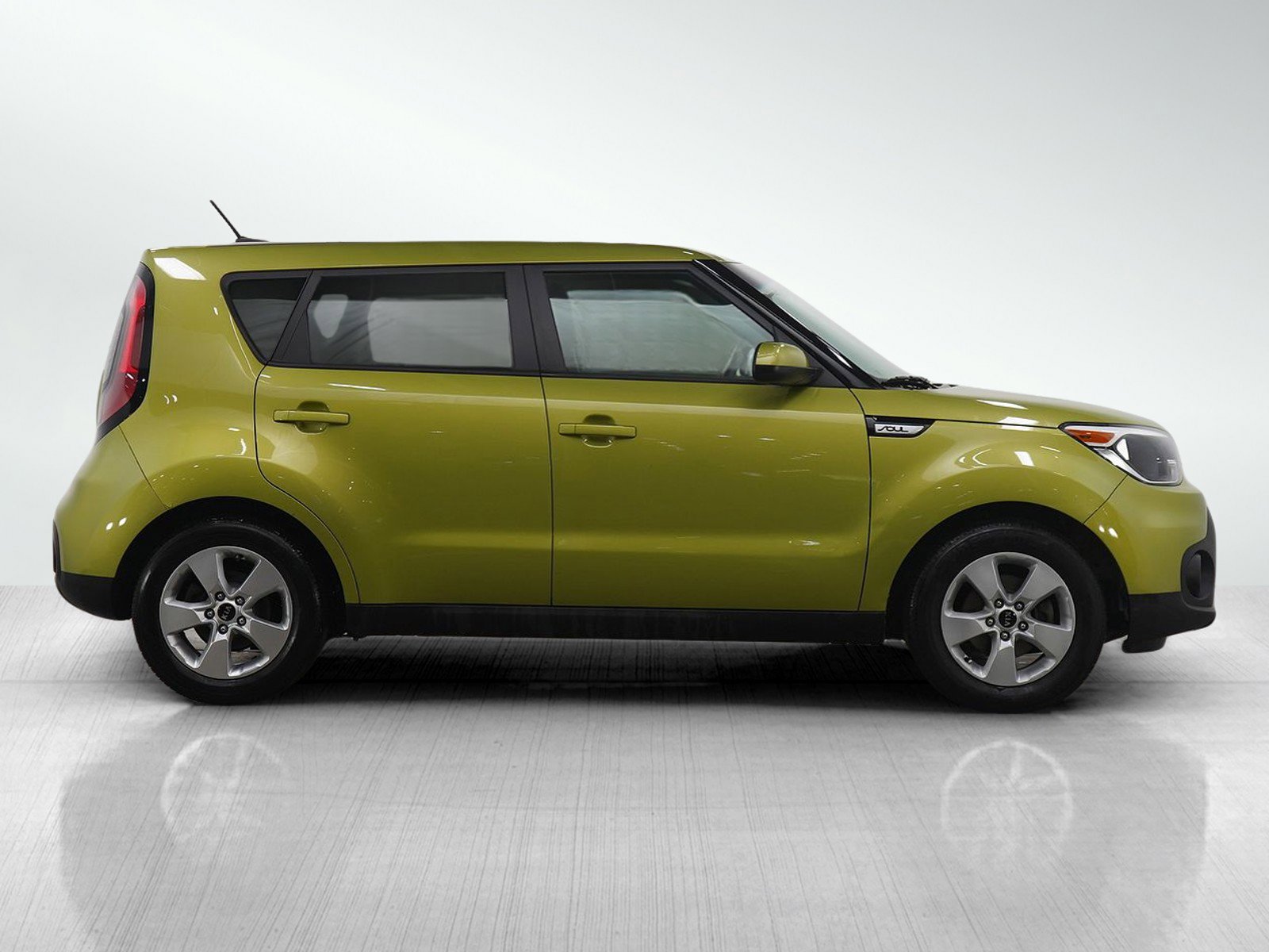 Used 2018 Kia Soul Base image 6