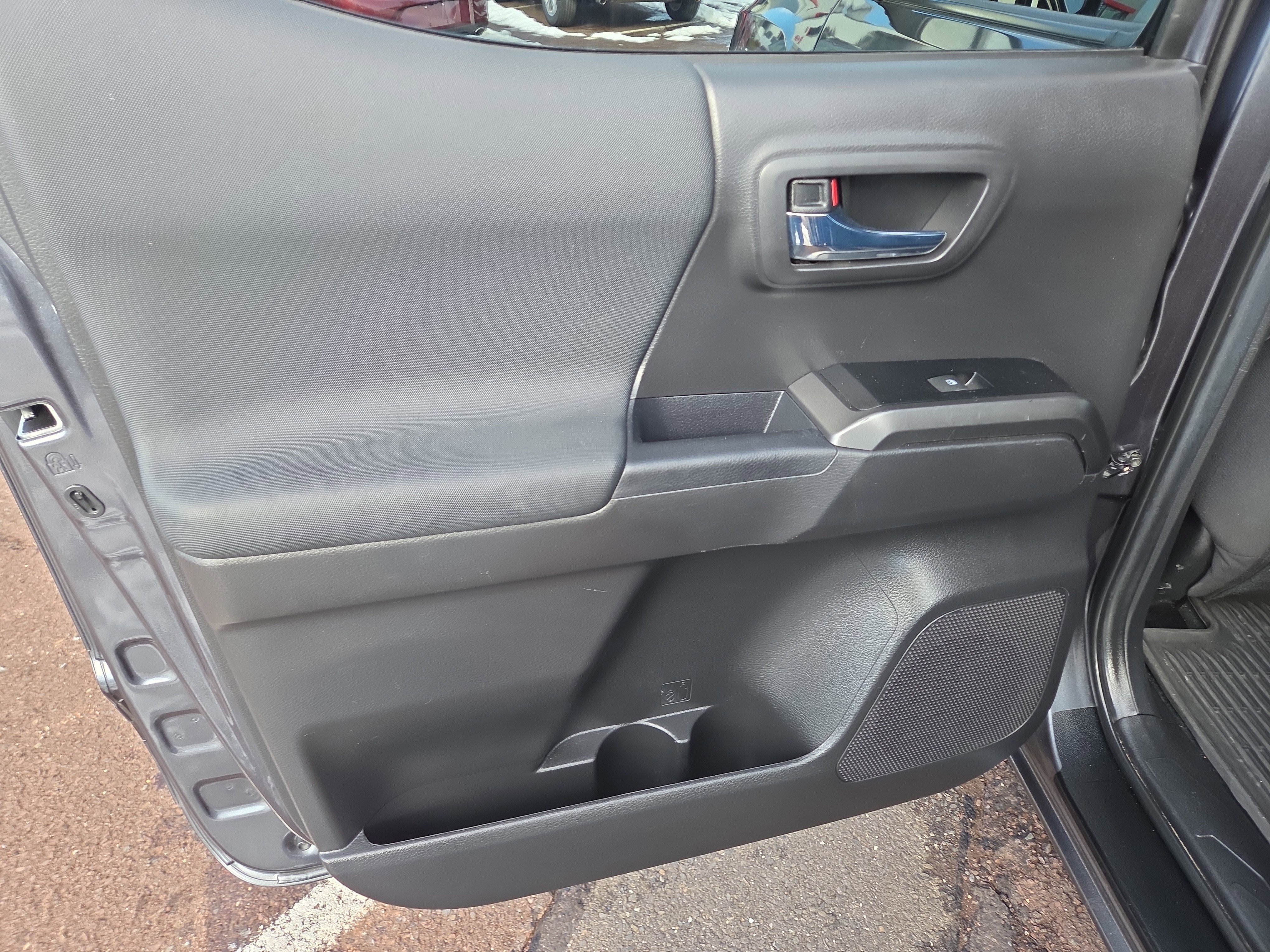 Certified 2023 Toyota Tacoma TRD Off-Road image 21