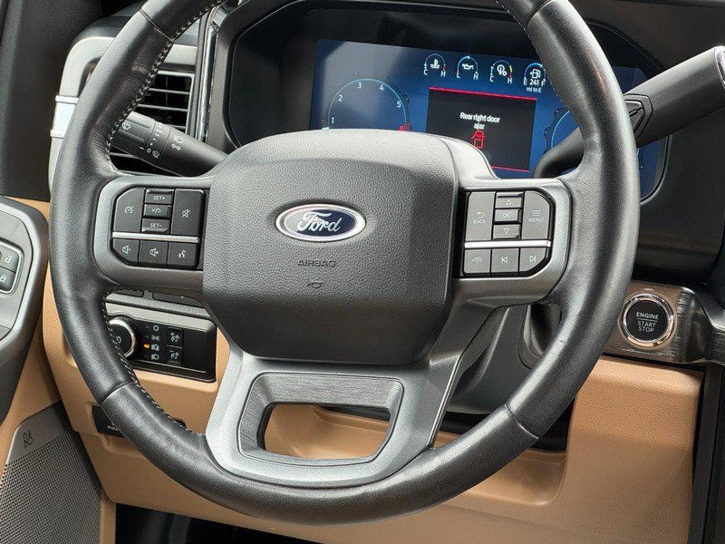 Used 2024 Ford F350 Lariat w/ Chrome Package image 12
