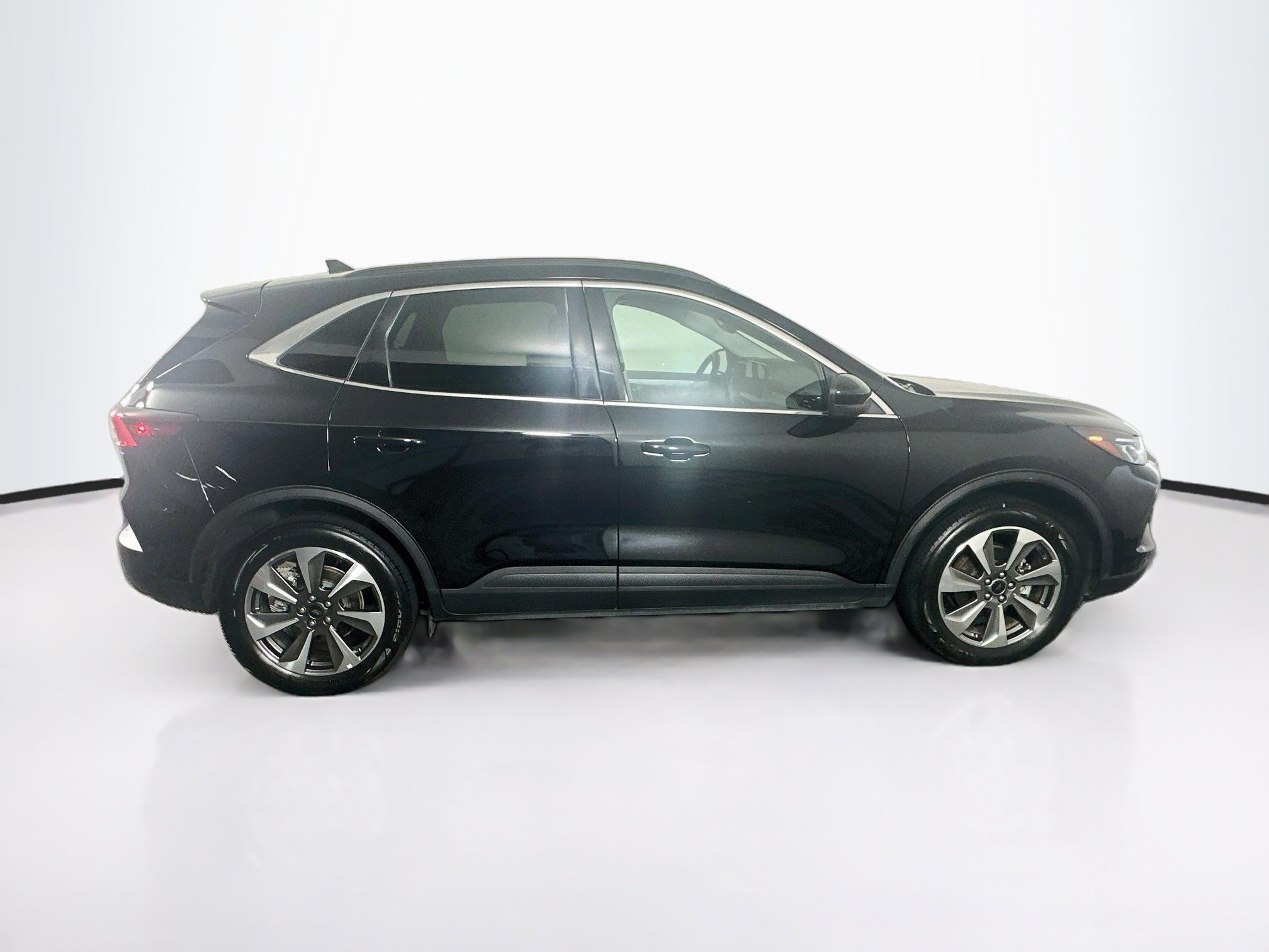 Used 2025 Ford Escape Platinum AWD/4WD image 10