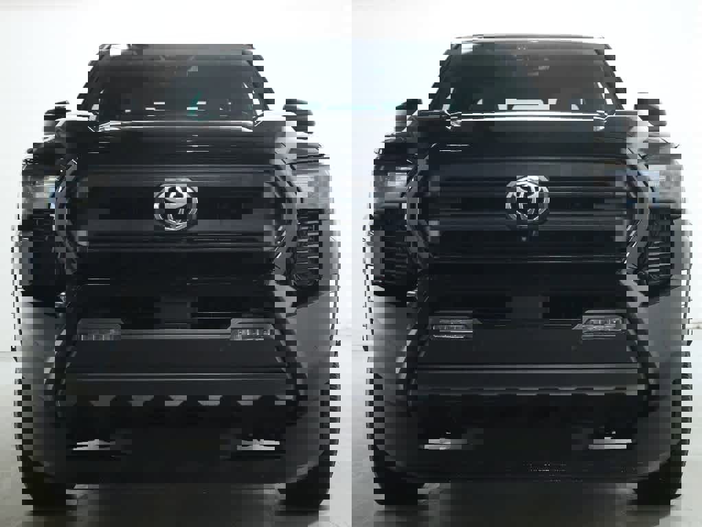 Certified 2024 Toyota Tacoma SR5 AWD/4WD image 5