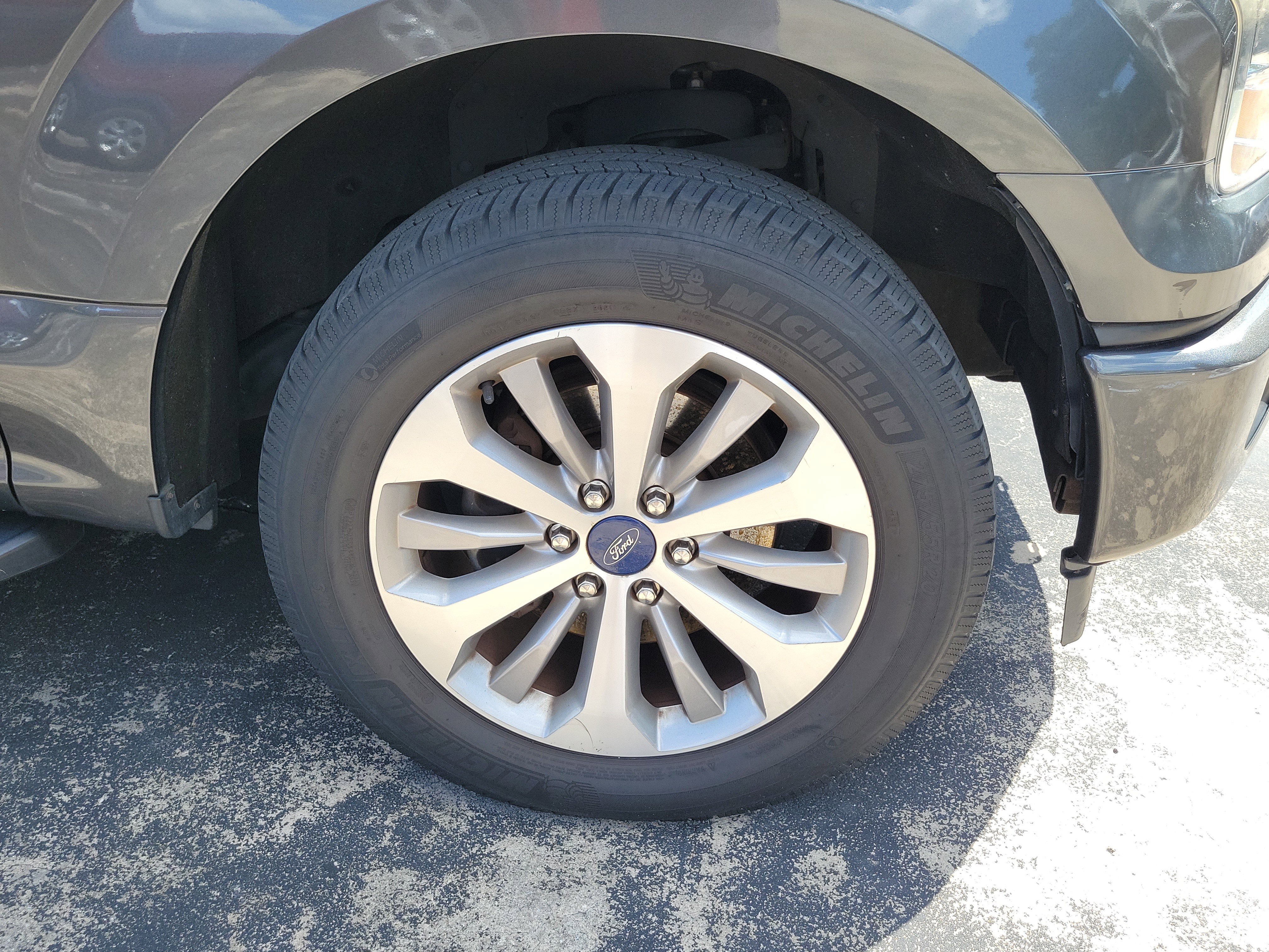 Used 2017 Ford F150 XL w/ Equipment Group 101A Mid image 4