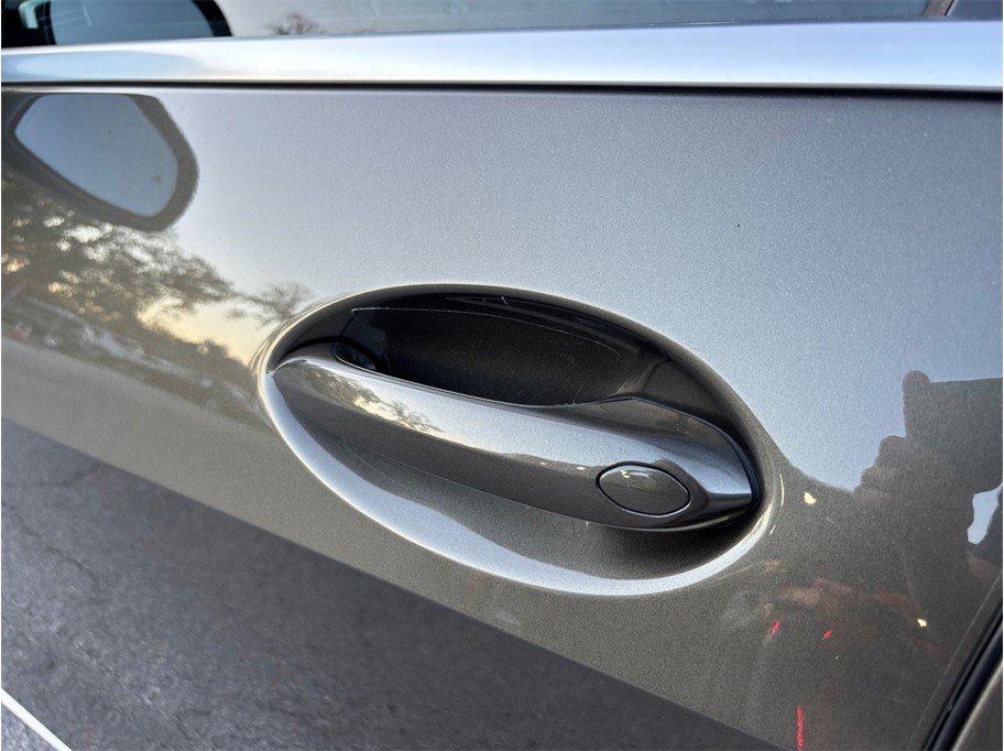 Used 2021 BMW X5 sDrive40i w/ Premium Package image 18