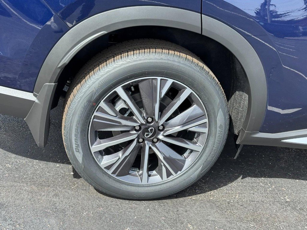 New 2026 INFINITI QX60 Luxe w/ Cargo Package image 4