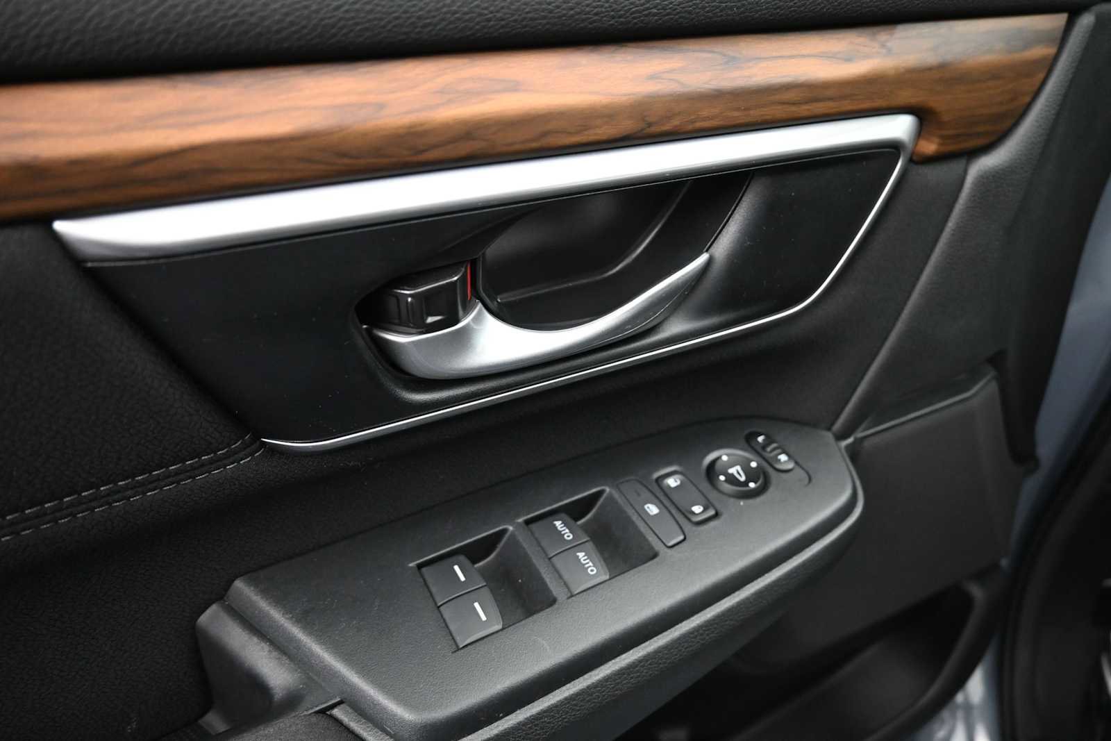 Used 2020 Honda CR-V EX image 9