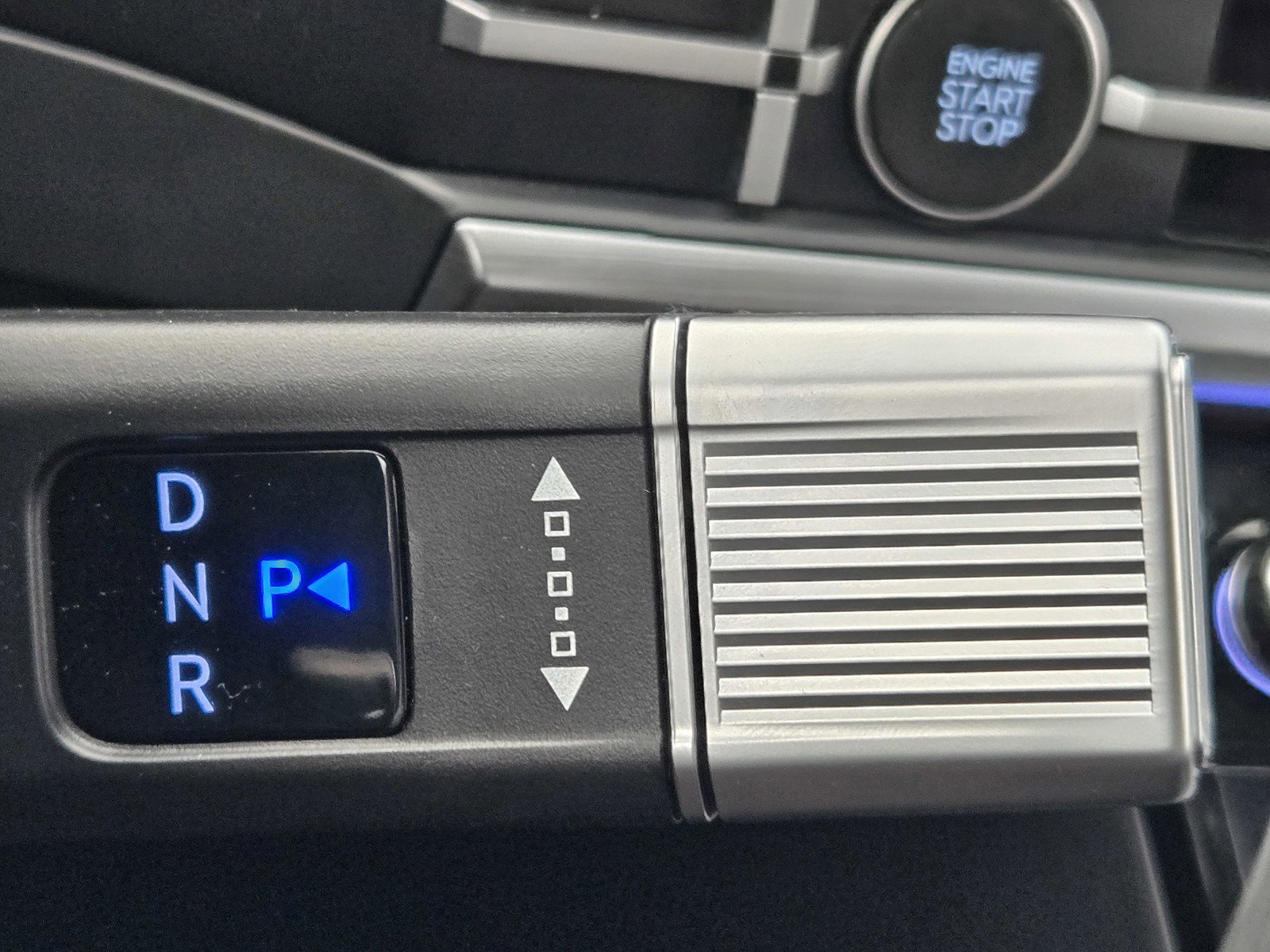 Used 2025 Hyundai Santa Fe Limited image 26