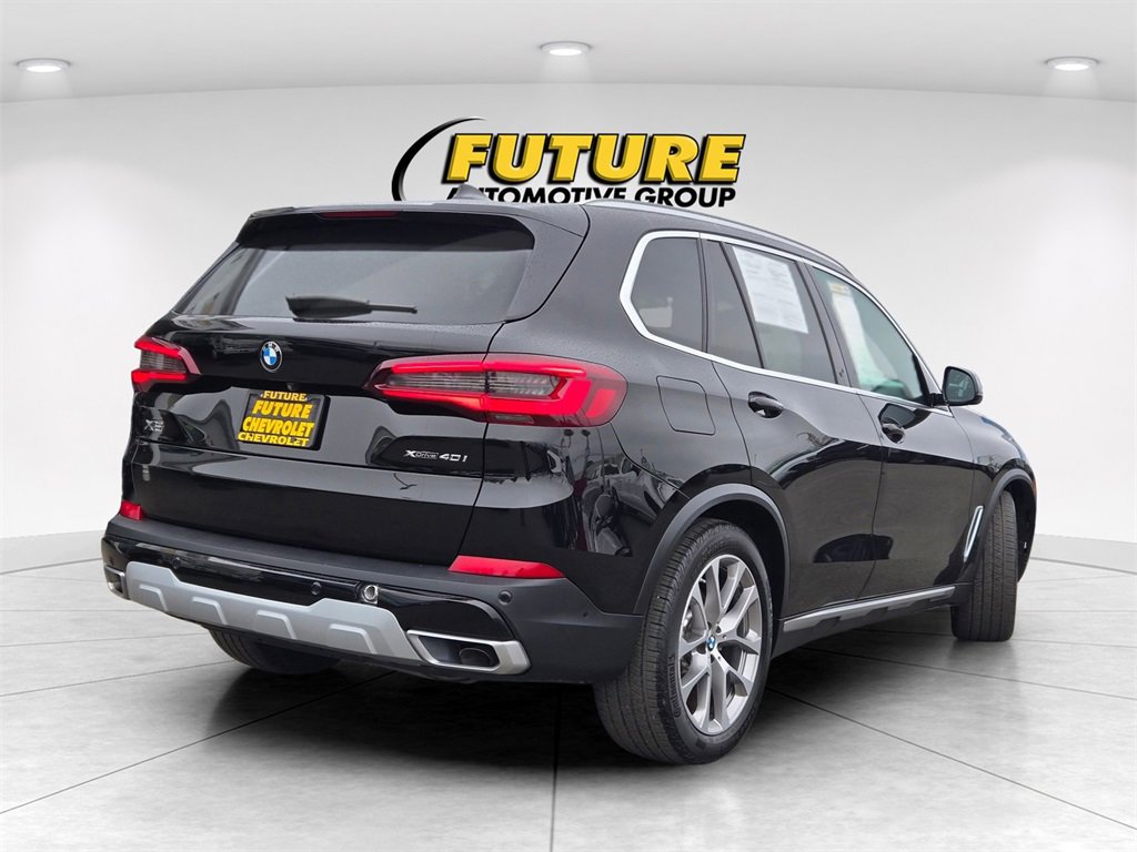 Used 2022 BMW X5 xDrive40i w/ Parking Assistance Package image 4