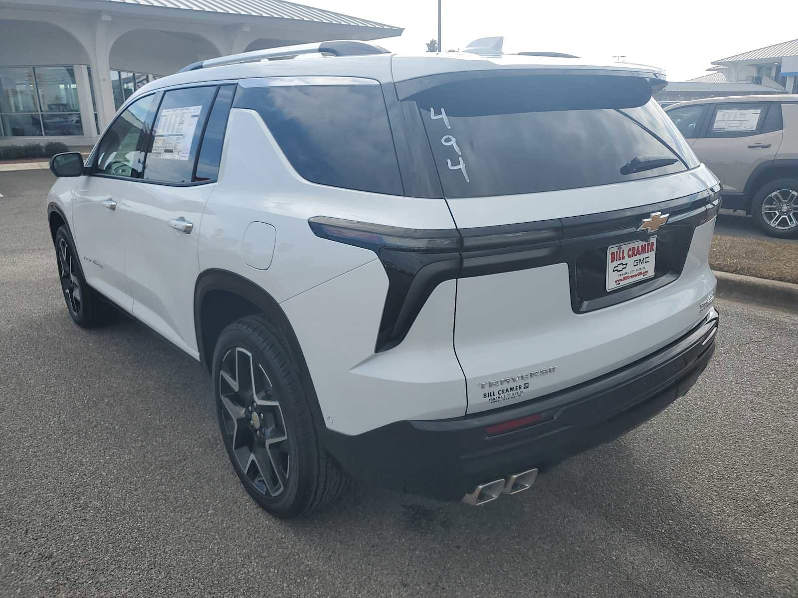 New 2026 Chevrolet Traverse High Country image 3