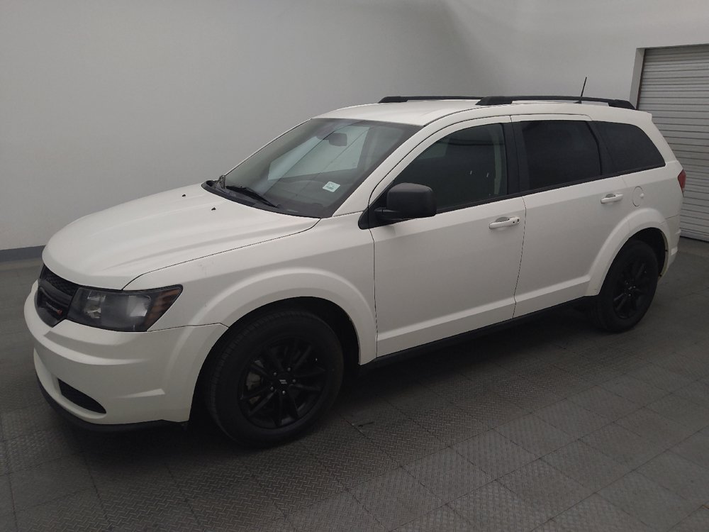 Used 2020 Dodge Journey SE w/ SE Popular Equipment Group FWD image 2